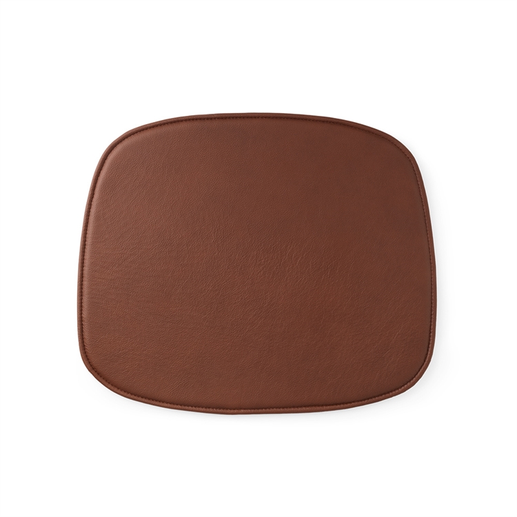 Normann Copenhagen Sittdyna för Formstolar - Leather Brandy